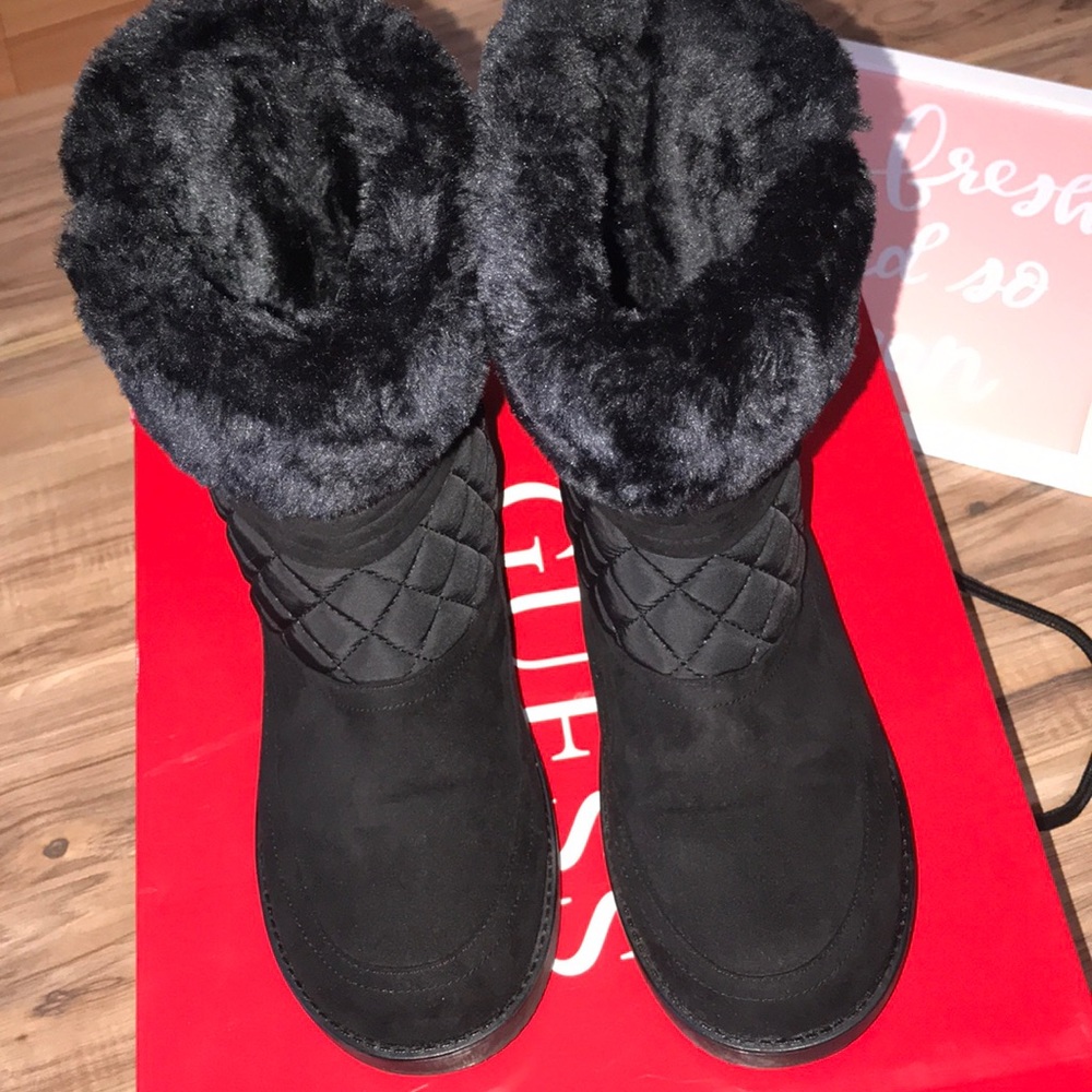 Guess boots